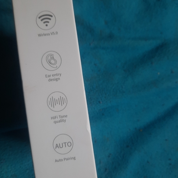 True Wireless Bluetooth ear buds - Picture 3 of 4